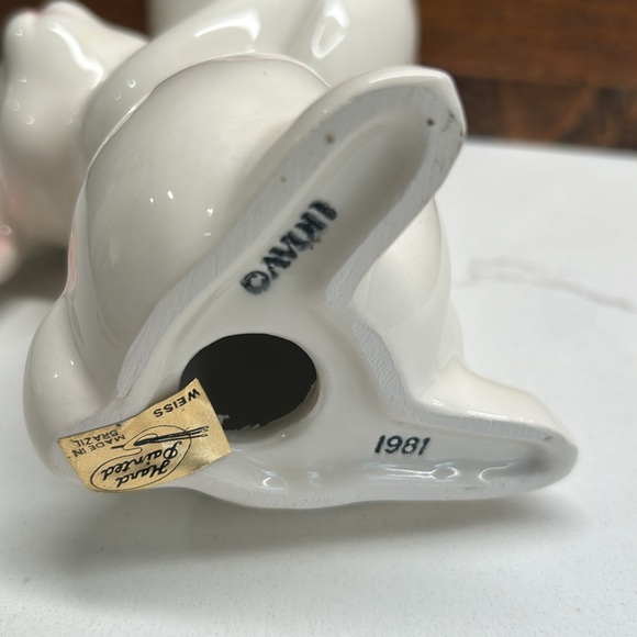 Vintage 1981 Avon White Ceramic Bunny Candle Holder With Floral Design - Picture 7 of 14